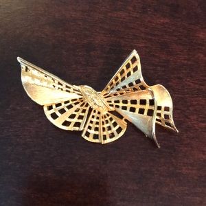 Beautiful Gold Plated Brooch